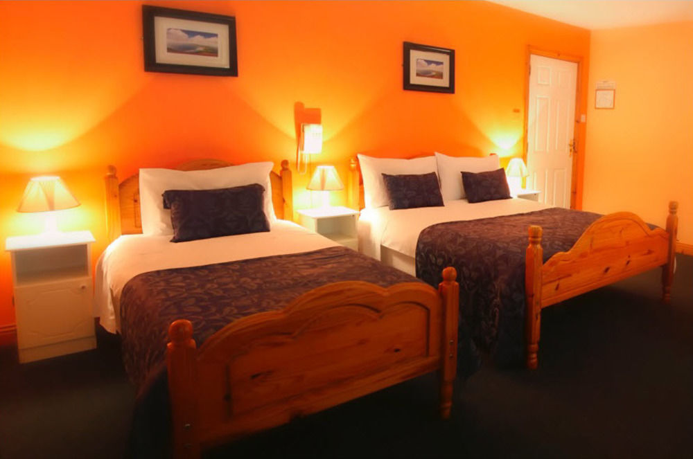 Mccarthy'S Lodge B&B Westport Dış mekan fotoğraf