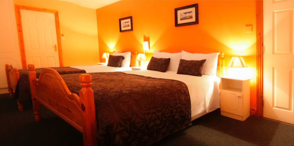 Mccarthy'S Lodge B&B Westport Dış mekan fotoğraf