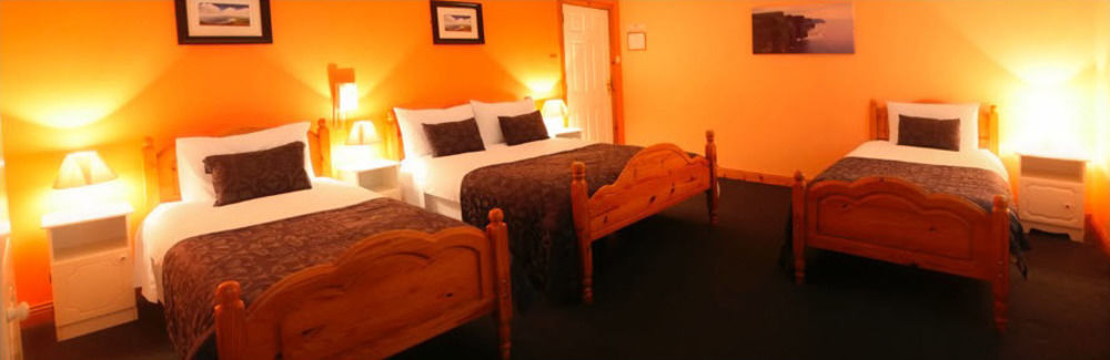 Mccarthy'S Lodge B&B Westport Dış mekan fotoğraf