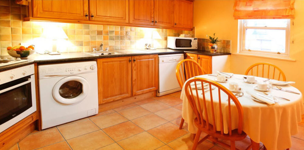 Mccarthy'S Lodge B&B Westport Dış mekan fotoğraf