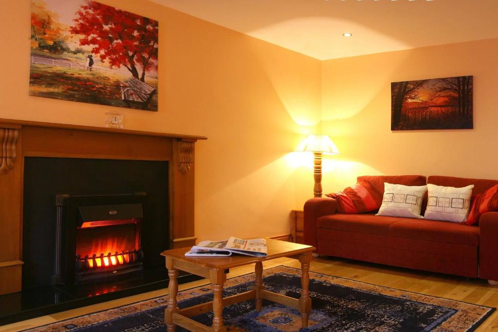 Mccarthy'S Lodge B&B Westport Dış mekan fotoğraf